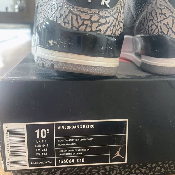 Air Jordan 3 Retro 'Cement' 2011 - Picture 5 of 6